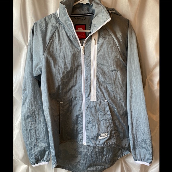 Women’s Nike Windbreaker. Size XSmall. - Picture 1 of 7
